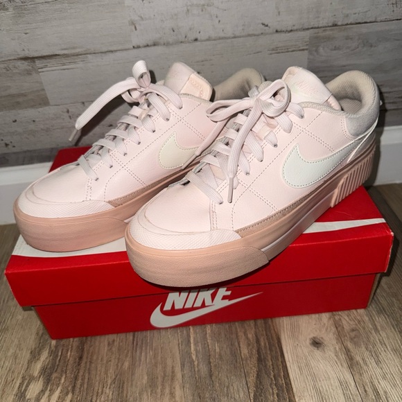 Nike Shoes - Nike Light Pink Sneakers